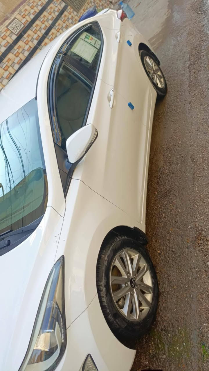 يا الله السلام عليكم
النترا خليجي موديل 2015 

للبيع سياره نضيفه وجديده 

كير محرك كفاله عامه 

سياره جديده عل اخير حبايه

رقم بغداد الجديد تحويل ثاني يوم

سياره ماشيه 69 

سياره كامله مكمله وكل نقص مابيها 

سياره بيها صبغ باب خلفي فقط والباقي كفاله عامه 

سياره صفاحها موس ونضيفه مال جناي 

وكل نواقص مابيها 

سياره تجي وتشوفها أحله من صور 

وسياره شرط السونار كلشي كفاله عده الباب فقط 

سياره نص فول كنشات بيجي جام اوتو لد امامي 

سعر السياره 135 وبيها مجال 

عنوان السياره بغداد حي العدل  

رقم للاستفسار ***********
