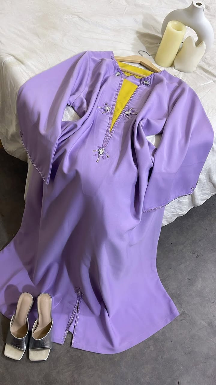 عروض مخازن الخليج باله شليف كويتي درجه اولى عبايه ودراعه  فساتين  مخاوير الوزن 20ك العدد 25
السعر 200 والتوصيل مجاني للواتصل خاص او واتساب***********
