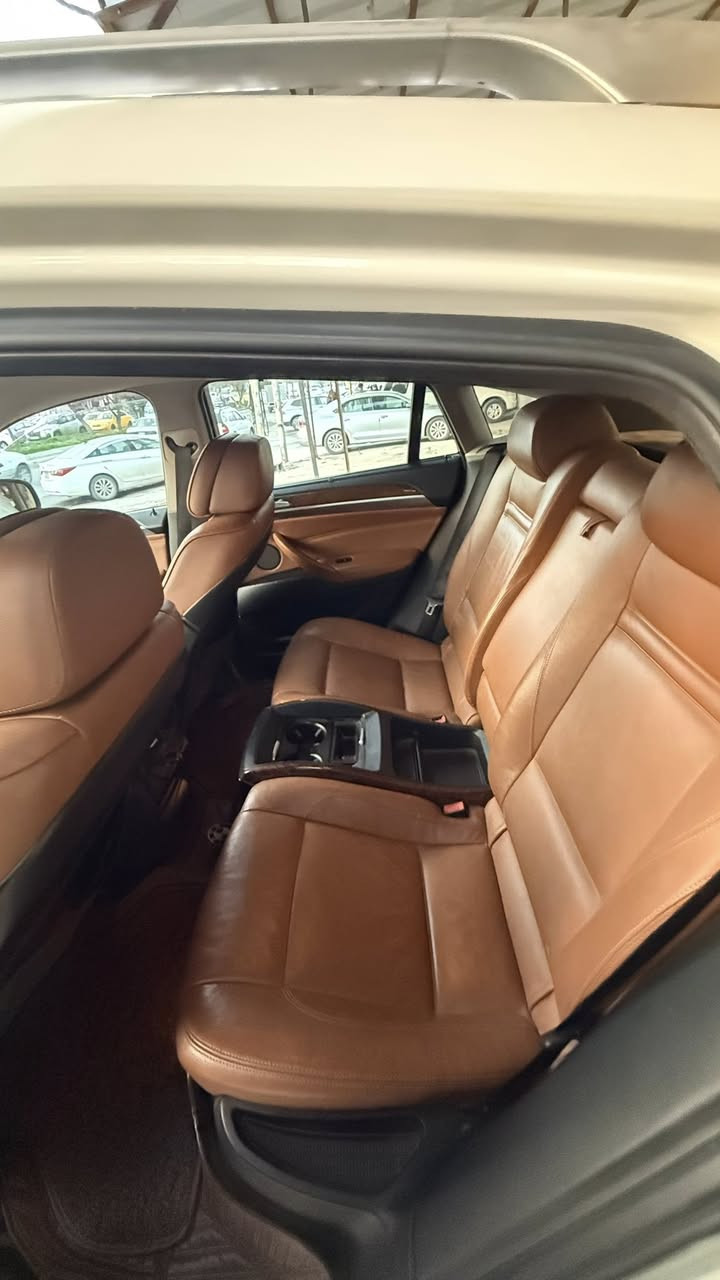 السلام عليكم للبيع
X6 2010
محرك n54 
فول مواصفات 
جاملغ صبغ 
صندوق تعديل بارد
سعر140 
مكان كركوك 
***********
