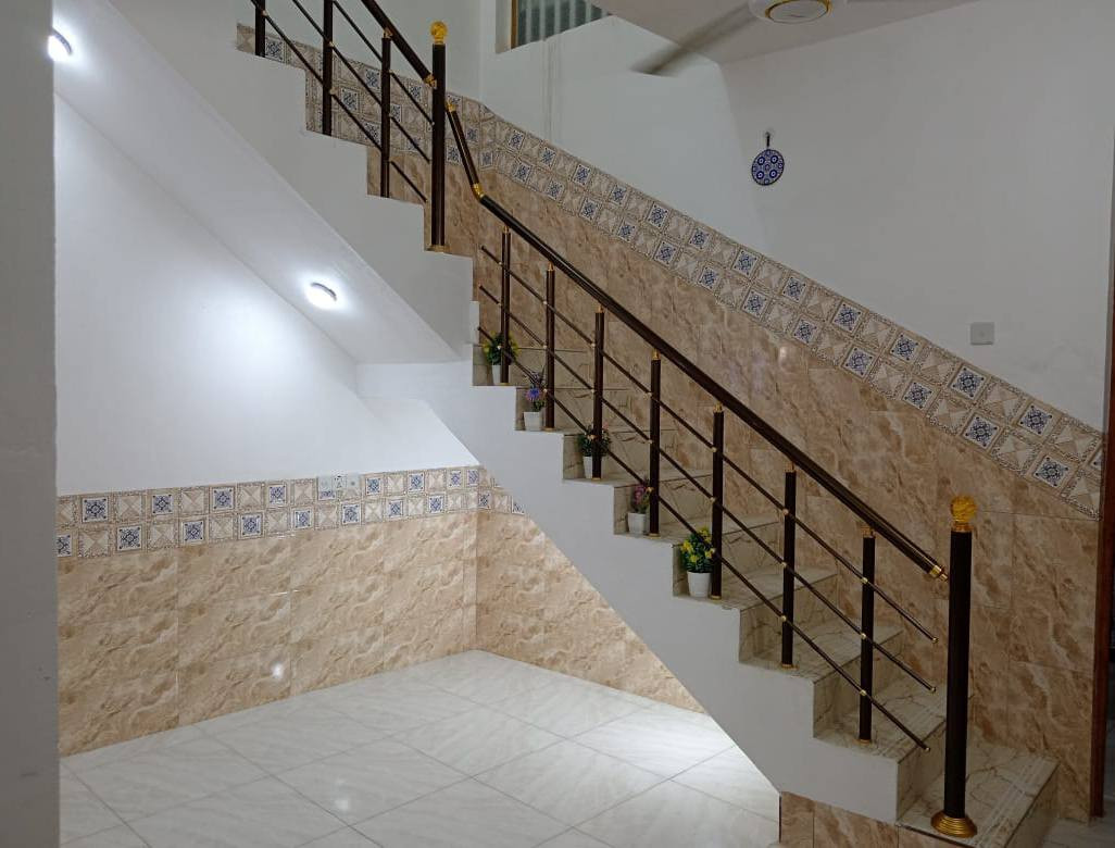 بيت 100 متر للبيع بناء جديد
طابق واحد
العنوان :- كربلاء المقدسه معملجي خلف مستشفى الوارث.
الاستفسار اكثر :- ***********
