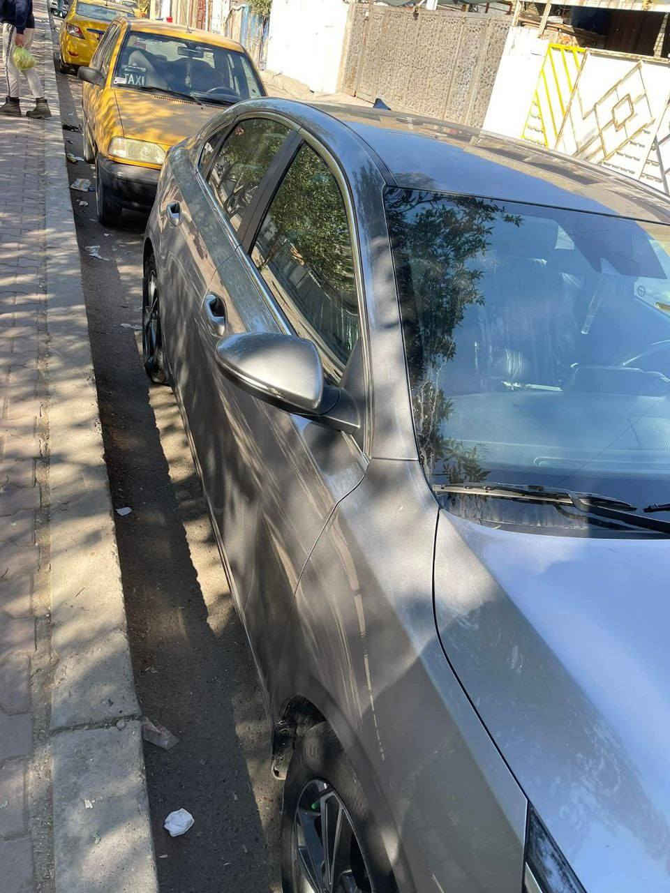 كيا فورتي سلفر 2023 بغداد الانكليزي 
✅ مواصفات:

 تحويل ثاني  يوم ■ حادث تبديل دعامية امامية فقط وبارد بخشم الجاملغ جهة الصدر بدون صبغ 

تبريد قطعتين 3 انضمة قيادة رادارات امامية وخلفية وجانبية تحديد مسار قيادة ذاتية اشارات بالمري تدفئة كشنات تدفئة ستيرن نظام النقطة العمياء وباقي المواصفات معروفة  
#ماشيه_23
#السونار_مرفق_بالمنشور

#السعر_165 وبيها مجال

للإستفسار : ***********
