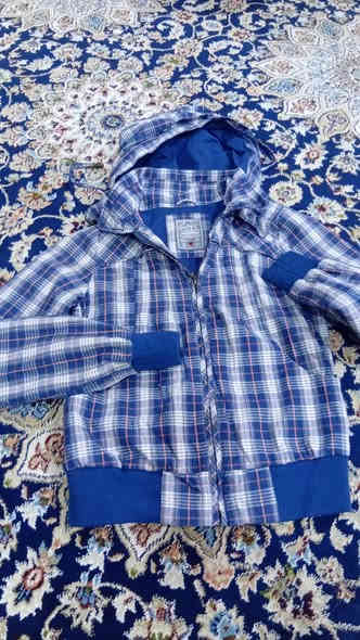 قماصل رجالي وشبابي وبي كم قطعه بناتي وكم قطعه اطفال مكان بلد اكو توصيل جميع المحافظات وداخل بلد الحجز خاص ***********
