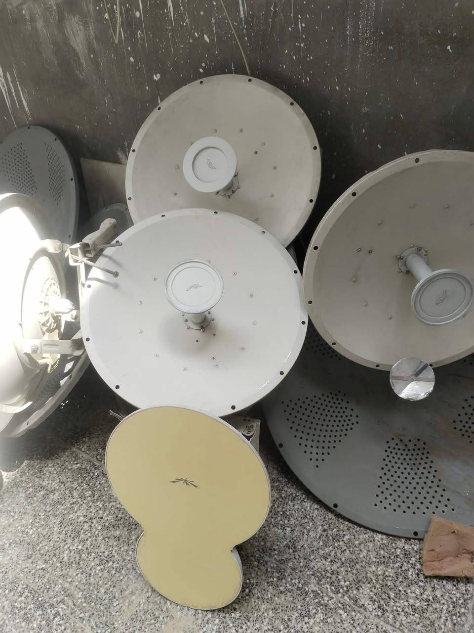 نانو m5 xw
 كميه عدد مفتوح سعر 35
نانوm5xm
عدد مفتوح سعر25
نانو m2 عدد مفتوح سعر25
باور بيم سعر القطعه 55
لايت بيم سعر القطعه 30
دش 32هايبر لينك سعر
65
دش 30ubntسعر70
سكتر ubnt سعر 55
سكتر ubnt2.4 M2 مع روكت كامل سعر 60
سكتر تيتانيوم +روكت2.4 تيتانيومm2
سعر 60
سكتر ars سعر القطعه 40
سكتر Rfسعر القطعه40
مايكروتك 912 سعر القطعه 35
لنكm10 موجود 5لنكات
دش انتي نوز حجم23وحجم26موجود كميه
مكاني بغداد
***********

