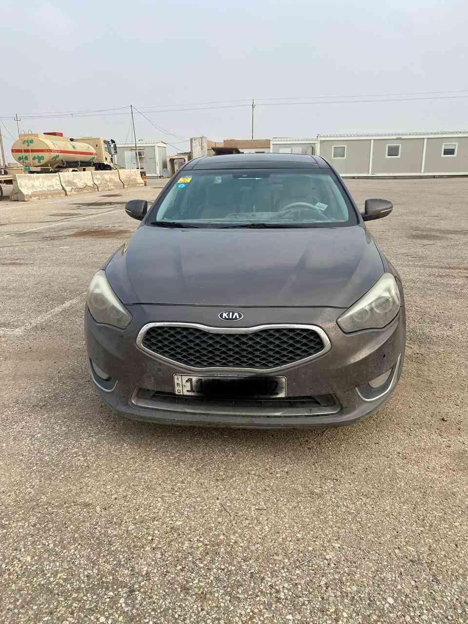 سلام عليكم كادنزه البيع موديل 2014 بغداد خليجي بيه 3 قطع كلير والباقي كله مكفول مكينه وكير تخم تاير جديد سعر 145 بيه ماجل الشري   *********** 
فول السياره بس الباب مو شفط
