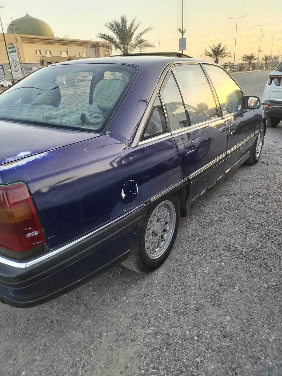 السلام عليكم اوبل اوميكا
موديل 1992 
قفل مركزي تنته سلايت كهرب
رقم نينوى وبيها كاربون
الكير عادي شرط الكير والمكينة
السياره ابلاديه بيها صبغ بس دواير


**إذا كنت صاحب هذا الإعلان وتريد حذفه لأي سبب، رجاءا أرسل رسالة إلى الدعم الفني**