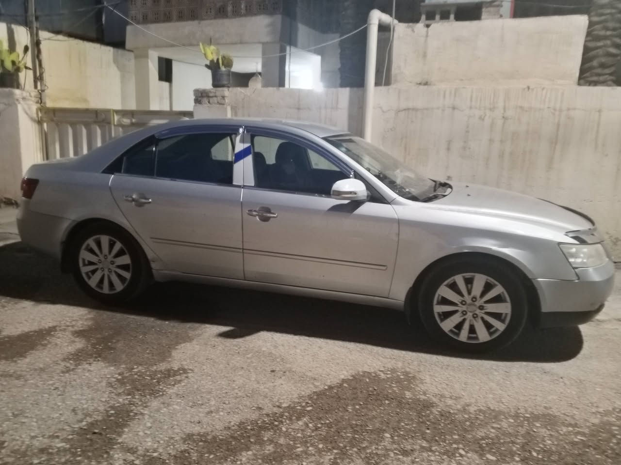سلام عليكم من رخصت مدير الكروب سوناته للبيع موديل2009 وارد كوري سياره نضامين سياره حلوه وجاهزه كبل الشارع والسونار موجود بل منشور سعر 98 وبيه مجال اتصل وتدلل هاذا رقمي سياره بسمي *********** مكاني ديالى
