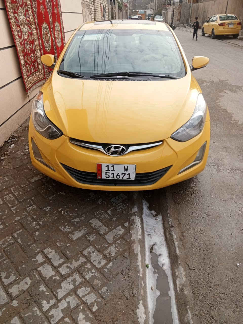 السلام عليكم الانتره للبيع 2013 
فول مواصفات بصمه فتحه تحكمات 
امريكي حادثها ربع البنيد فقط بدون دواخل 
الغد شاصي كله مكفول بدون اي دواخل 
مكينه 2000 دوش  سونار مرفق بالمنشور 
 منظومه غاز ومنظومة تبريد كله جديد
بسمي مصفره هيئة وغرامات 
مكاني بغداد السعر 108 
***********
