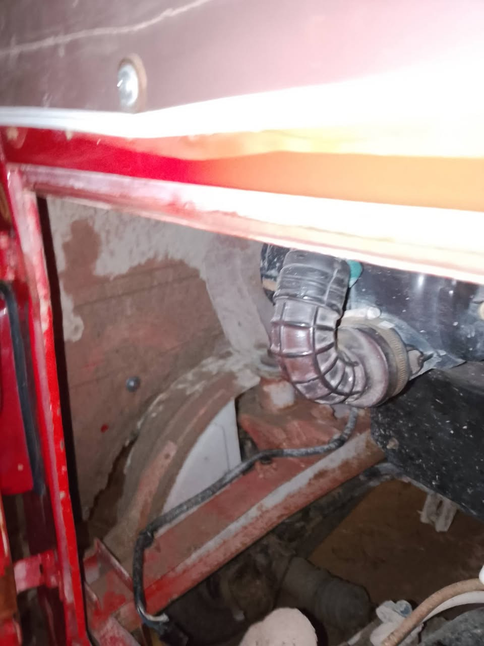 سلام عليكم تكتك للبيع موديل 18 شهر 5وراق كامله واصله التسليم المعام وسادين رقم اني بيع وراق مكينه بيه خيط بخار وبيه خياسات عوزه تعمير مابيه ضربه بس الغد طخه زغيره***********
