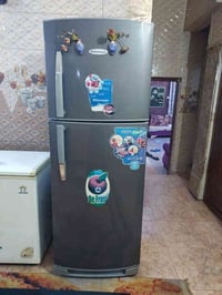 ثلاجه نوع مصري حجم 18قدم اخت الجديده استعمال قليل  للستفسار على الرقم ...