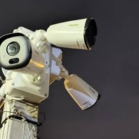 اليوم كملنا إعادة تنصيب منظومة كاميرات tiandy IP بدقّة 4MP و2MP في منط...