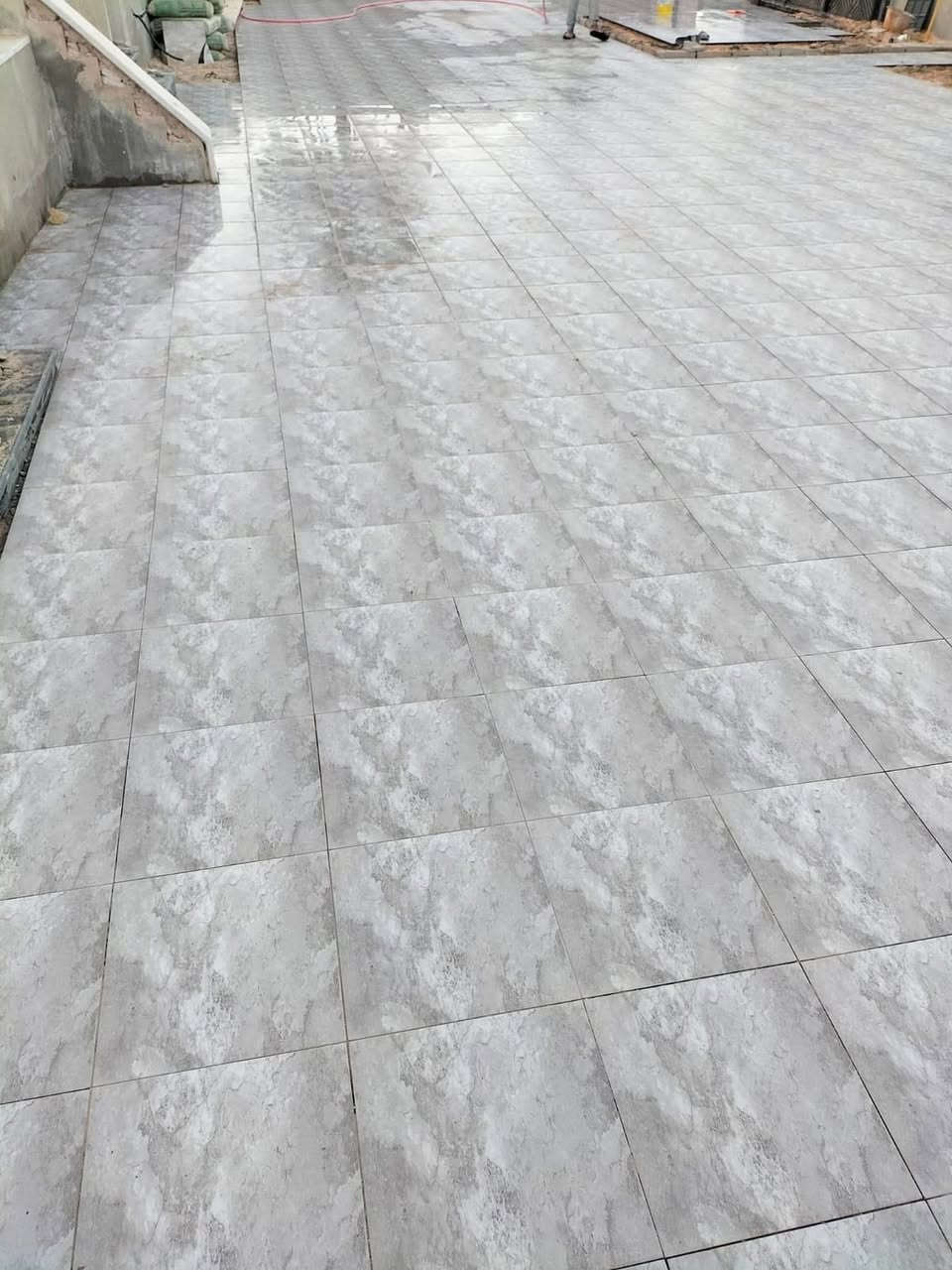 خلفيات سراميك وبورسلين ومرمر شغل درجه أولى استفسار ***********
