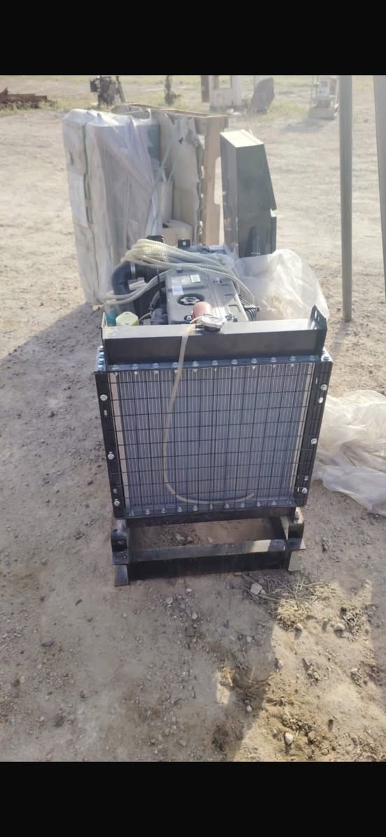 السلام عليكم محرك 4 سلندر 40 كيفي مشتغل ساعات جدا قليلة نظافة وكفالة 100‎%‎ للبيع بسعر مناسب ملحقاته موجوده مع التانكي 

موقعه الفلوجة ***********
