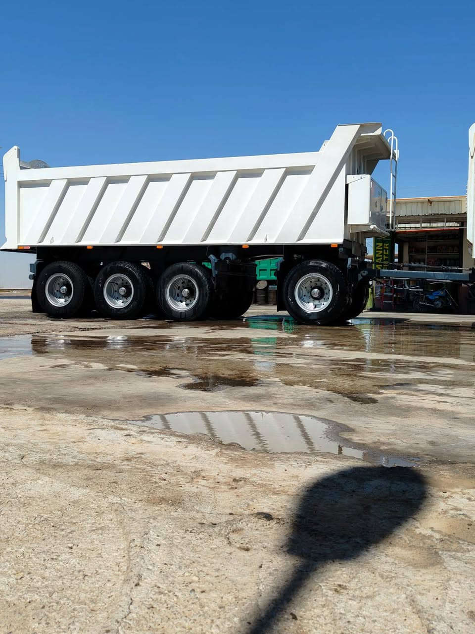 اكتروز وحش2016 عكرب  قاطره ومقطوره تخم تاير  راس. وعربانه .. حجم 4148.. ثلاجه  رتايدر بدل ماناميه   سياره جديد مكفوله كفاله عام ***********
