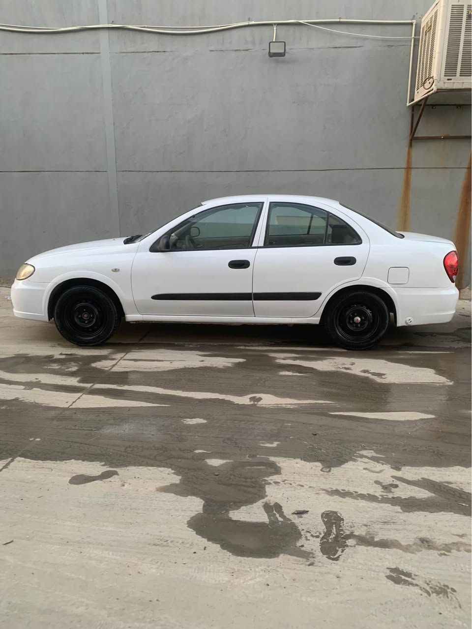 كيرعادي ومحرك بشرط صبغ عام تكسي محولها بخصوصي صدر كبس وخلف مدعومة غز وبنزين وتبريد وتدفئه وكهربائيات شغاله سنوية ٢٠٣٠تحويل وكاله بشرط 
عنوان اربيل فرمانبران*********** أربيل, العراق
