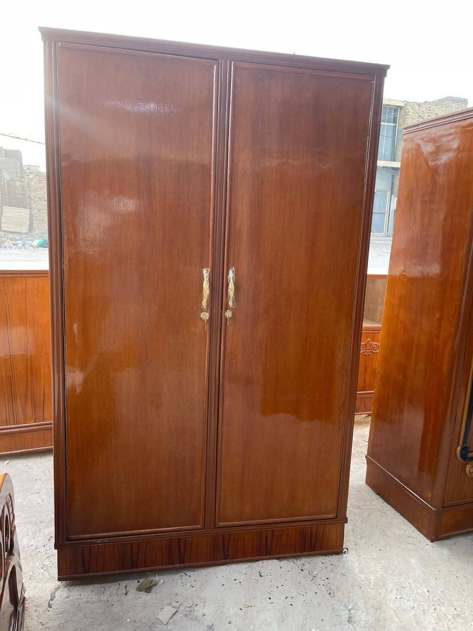 كناتير امهات اثنين للبيع مكان النجف هذا رقم الواتساب‏‪***********‬‏
