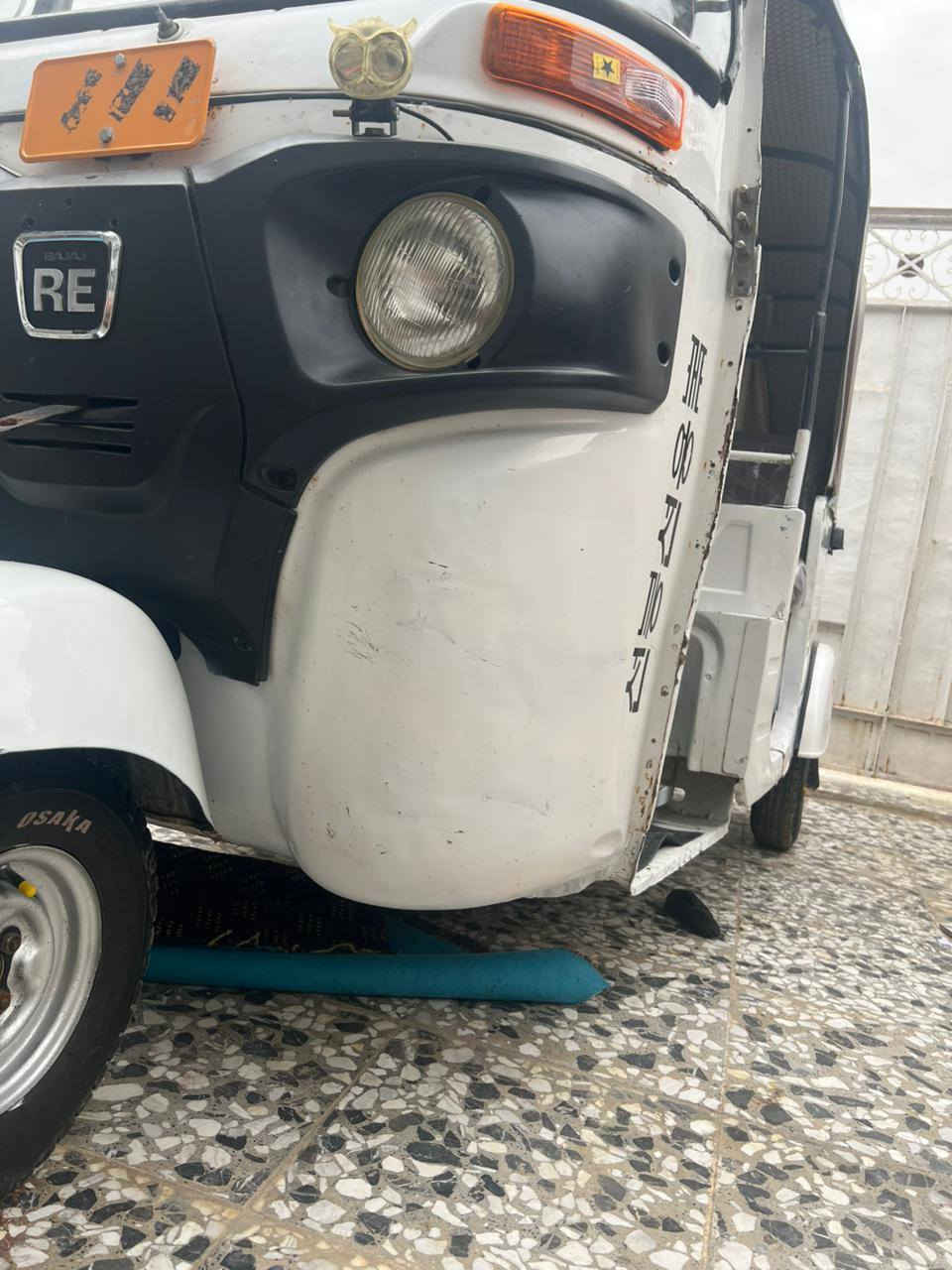 سلام عليكم تكتك لبيع مديل 20شهر 8وراق مكاني واسط نعمانيه ستفسارا عل رقم ***********
