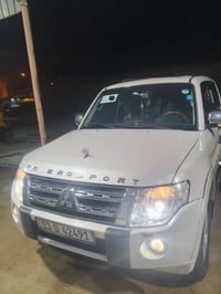 باجيرو ٢٠١١ • ٣٥٠٠ اوتوماتيك • رقم بغداد