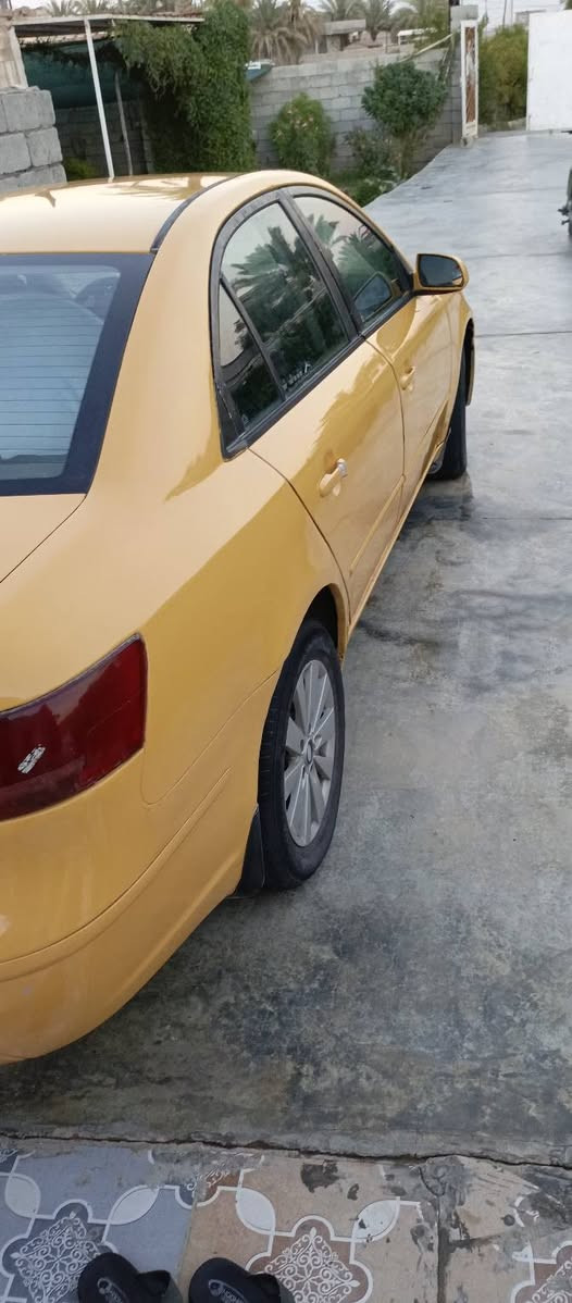 سوناتا موديل 2010 محركه 2400
مصفرة من الهيئة والغرامات 
الضربه جاملغ وبنيد مكان السياره ديالى 
للاستفسار الاتصال على الرقم التالي:
***********
