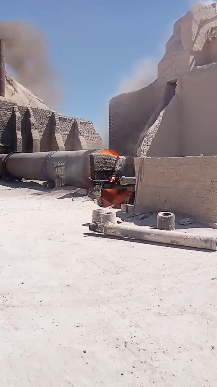 يوجد لدينا جص الفلوجة الكرمة الجزيرة، جص درجة اولى على الفحص، يصلك كامل عمال مع كواني تفريق من الطابق الارضي الى الطابق الثالث حسب الطلب، ونتعامل بمصداقية ونتميز بالدقة وسرعة العمل، ونوعية الجص والكمية من يريد الشراء الإتصال على الأرقام التالي*********** //40 كونيه جيب 50 /60
