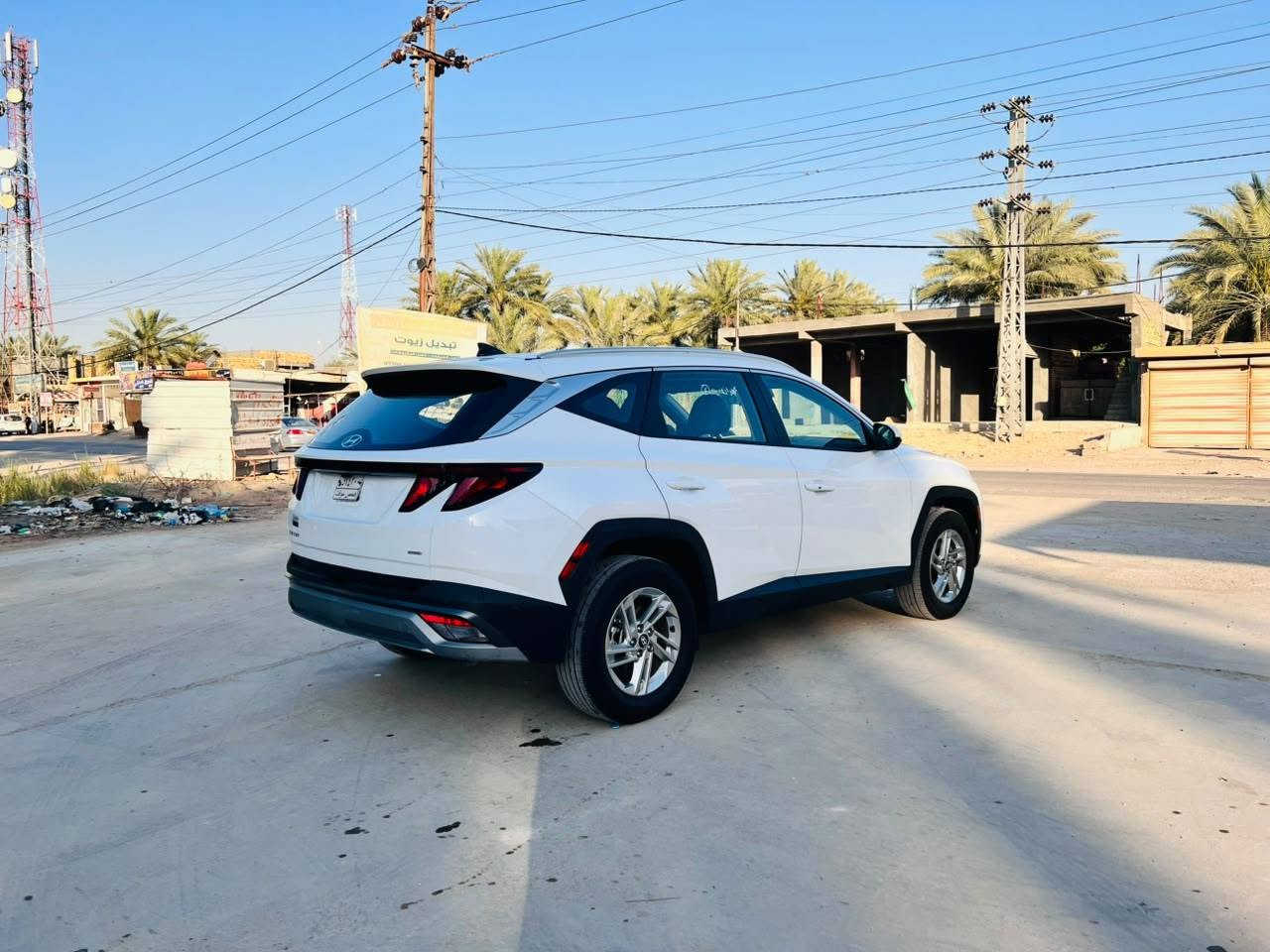 HYUNDAI TUCSON 2025
بدون تبديل بدون دواخل بدون أيرباك 

🏁🏁🏁🏁🏁🏁🏁🏁🏁
⬜️◻️▫️⬜️◻️▫️⬜️
المسافة المقطوعة : 10000🚶
حجم المحرك:  2.5💪🏻
عدد الاسطوانات : 4 سلندر
اللون : ابيض صبغ أقل ربع جنطه 
باقي كفاله ليبر واحد 
🏁🏁🏁🏁🏁🏁🏁🏁🏁
⬜️◻️▫️⬜️◻️▫️⬜️
🚗🚗🚗🚗🚗🚗🚗
🚗🚗🚗🚗🚗🚗🚗
الإضافات : 
بصمة تشغيل  👈🏻
دفع رباعي 💪💪
اوتو هولد 🅰️
هاند بريك بصمة 
رادار أمامي 🚨
مانع تصادم  ⚠️
نقطة عمياء 🚨
إضاءة LED💡
ويل كب 🛞
شاشة تحكم لمس📺
اندرويد اوتو🤖
ابل كار بلاي🍏
خرائط 🗺️🧭
دخول ذكي🚪
***********

مكان السيارة بابل 
 |
