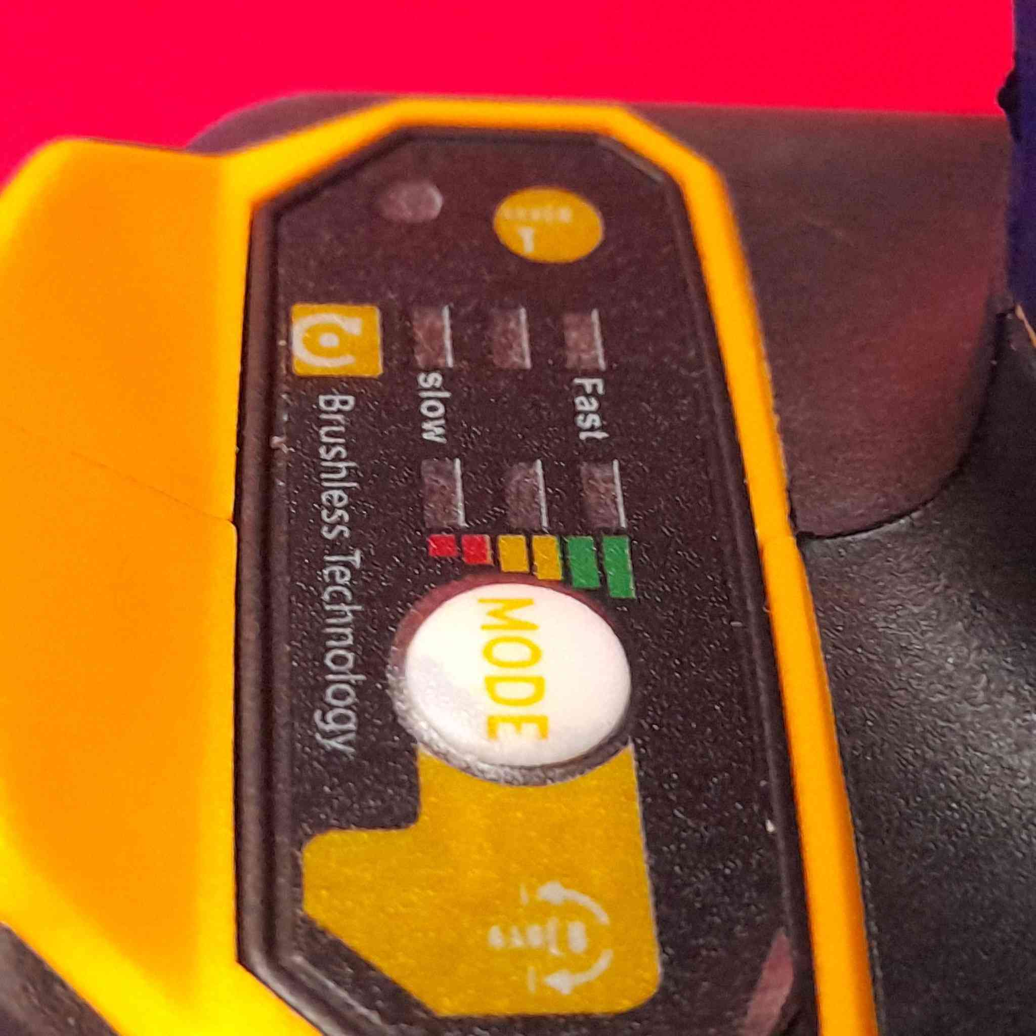 تحفة فنية بهذا الشكل برشلز  الي يفيده فارغ او كامل متوفر


**إذا كنت صاحب هذا الإعلان وتريد حذفه لأي سبب، رجاءا أرسل رسالة إلى الدعم الفني**