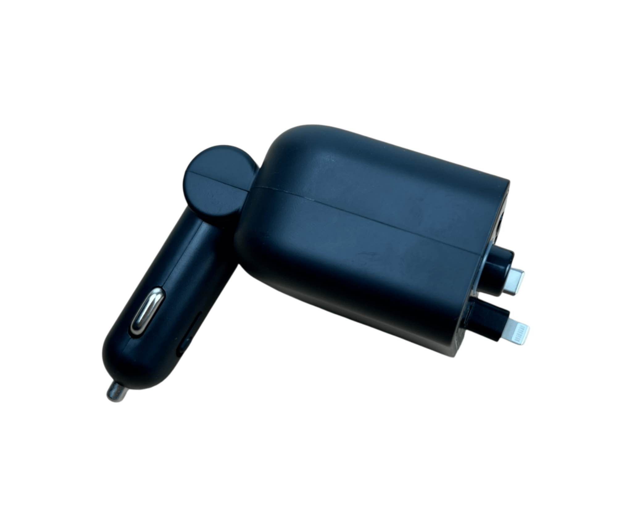 شاحن فيتة للسيارة مع نشرة روز رايز

الاستخدامات

شحن الهواتف والأجهزة الذكية داخل السيارة بسرعة عالية.

تشغيل الموسيقى من الهاتف إلى سماعات السيارة عبر البلوتوث.

إجراء المكالمات الهاتفية بدون استخدام اليدين أثناء القيادة.

تشغيل الموسيقى من فلاش USB أو بطاقة الذاكرة داخل السيارة.

بث الصوت إلى راديو السيارة عبر خاصية FM transmitter.

المميزات

شاحن سيارة متعدد الوظائف 5 في 1 يجمع بين الشحن وتشغيل الموسيقى.

قدرة شحن تصل إلى 120 واط للشحن السريع.

يدعم Bluetooth V5.3 + EDR لاتصال مستقر وسريع.

يحتوي على عدة منافذ شحن:

منفذ USB 3A

منفذ USB 2.4A

منفذ Type-C

يدعم تشغيل الموسيقى من USB  TF Card.

يدعم صيغ الصوت MP3  APE  FLAC  WAV  WMA.

يدعم مكالمات Hands-Free أثناء القيادة.

شاشة LED لعرض التردد وحالة التشغيل.

إضاءة LED ملونة تعطي مظهر أنيق داخل السيارة.

نطاق تردد FM من 87.5 إلى 108 MHz.

يدعم بطاقات ذاكرة حتى 32GB.

يعمل على جهد DC 12-24V مناسب لمعظم السيارات.

مسافة إرسال FM تصل إلى 5 متر.

محتويات الصندوق

جهاز شاحن السيارة البلوتوث.

دليل الاستخدام.

الملاحظات

قياس الكارتون:

الطول: 8 سم  العرض: 5 سم  الارتفاع: 20 سم.

قياس المنتج:

الطول: 6 سم  العرض: 4 سم  الارتفاع: 14 سم.

طول أسلاك الشحن: 75 سم. بغداد, العراق


**إذا كنت صاحب هذا الإعلان وتريد حذفه لأي سبب، رجاءا أرسل رسالة إلى الدعم الفني**