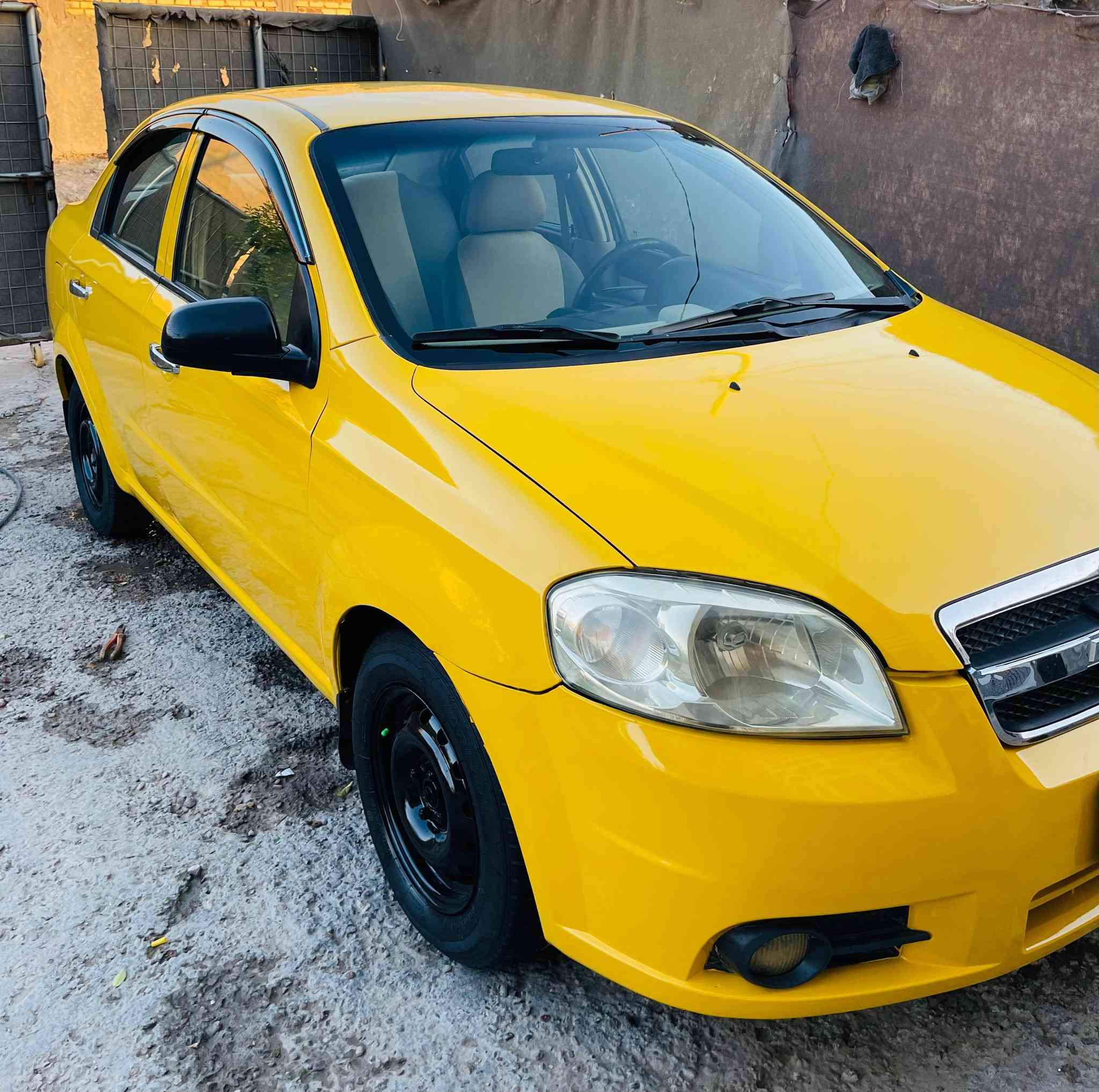 السلام عليكم افيو موديل 2013 خليجي كير عادي رقم نجف السياره جديده كير ومحرك جديد السياره مال جناي ةلسعر 49 المكان بابل الاتصال ***********
