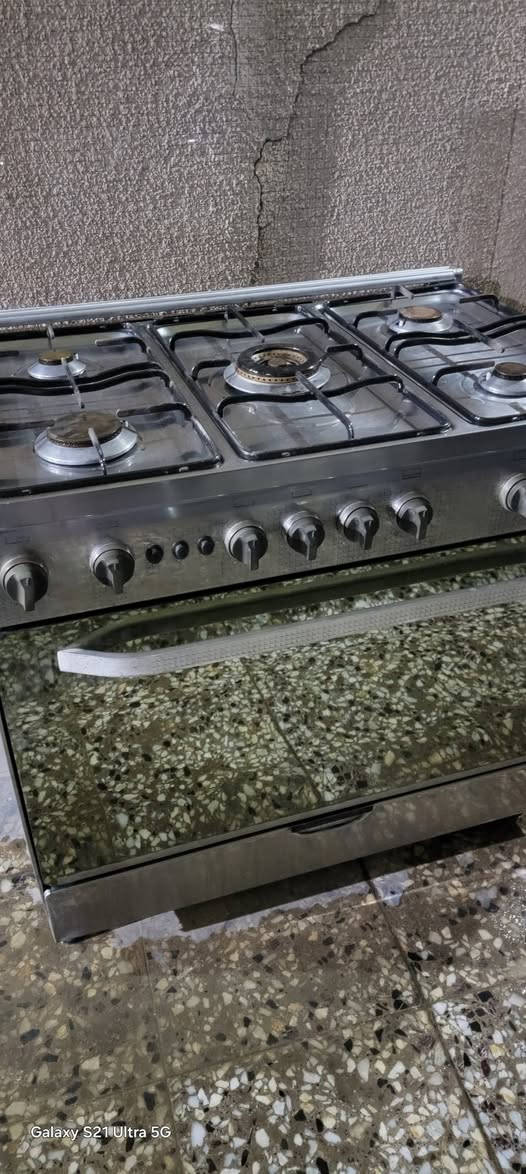 السلام عليكم
عندي مجمدة شغالة فقط التجميد من الاعلى وطباخ شبه جديد و بايسكل حجم ٢٨ نظيف كما موظح بالصور

***********

الاتصال واتساب فقط
الطباخ ١٠٠ والمجمدة ٥٠ و الباسكل ٥٠
