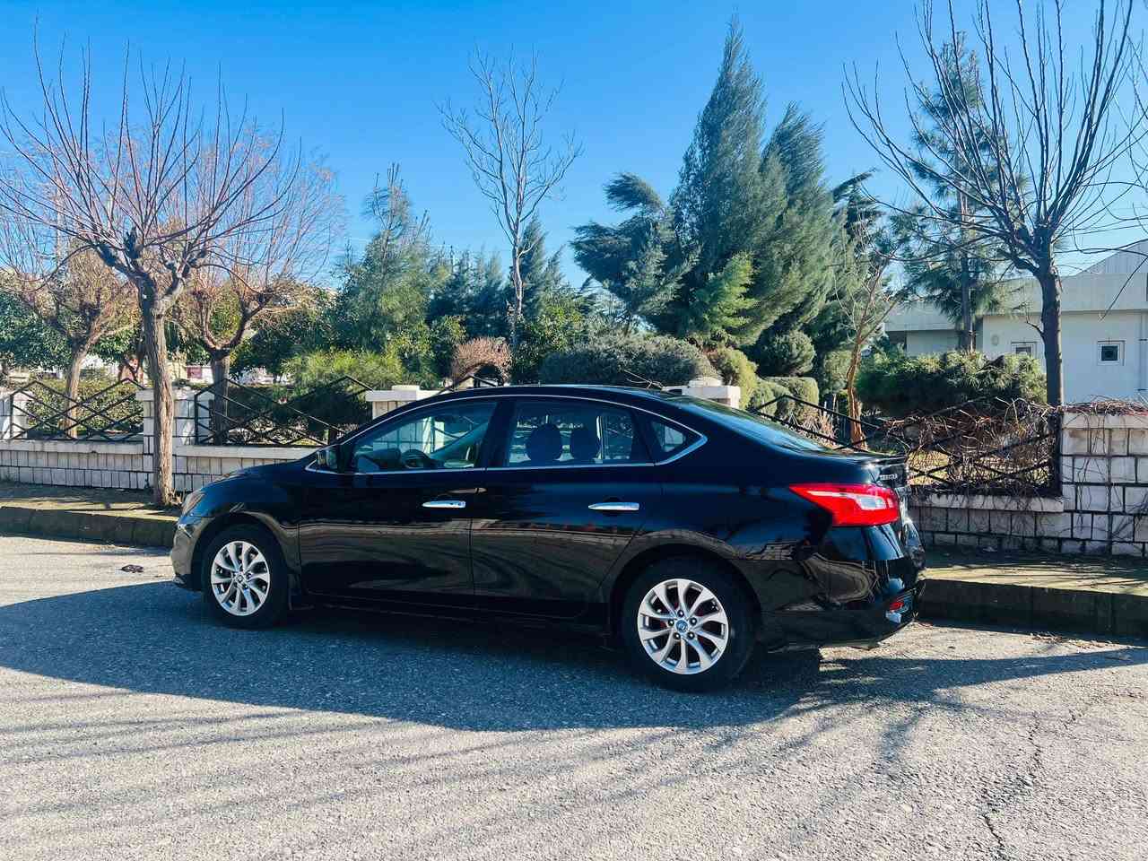 نیسان سەنترا 2017 سلایت
سەیارەکە نمونەیە لەجوانی
دووپارچەی پێشەوەی هەیە بێ ناوگرتن
ڕەقەم وسەنەوی نوییە
گێڕومەکینە بەشەرت 

سعر : لە کۆمێنت داوای بکە ڕاستەوخۆ بۆت دێت 🤖 

بەجوانی و پاکی ماوەتەوە 
هیچ مەسرەفێکی تێدا نییە 

ژمارەی خاوەنەکەی 
***********
***********
شوێن: قەلادزێ
