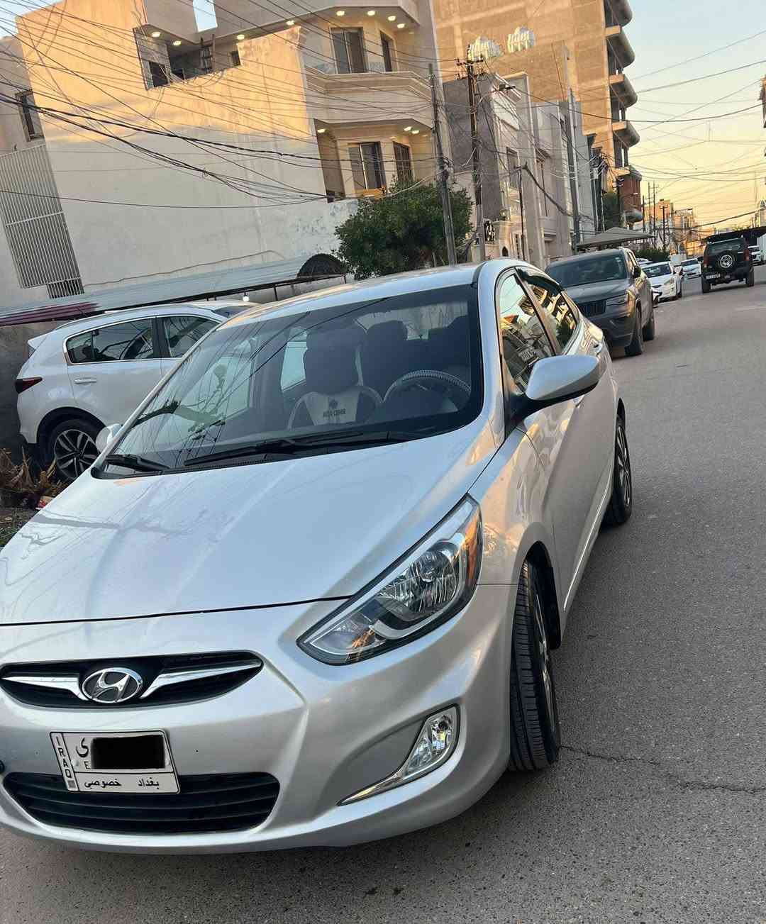 اكسنت ١٧ 
محرك ١٦٠٠ أمريكي 
ماشي ٩٤ 
سياؤه حلوه او ممتعوبه او كلشي اموضح بلسونار سعره 90 اوبيه مجال رقم تلفون ***********
