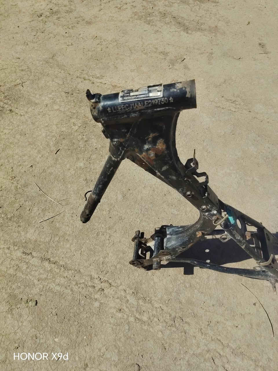 سلام عليكم شاصي تايكر موديل 2020صولي البيع سعر 125وبي مجال مكاني بابل (***********)
