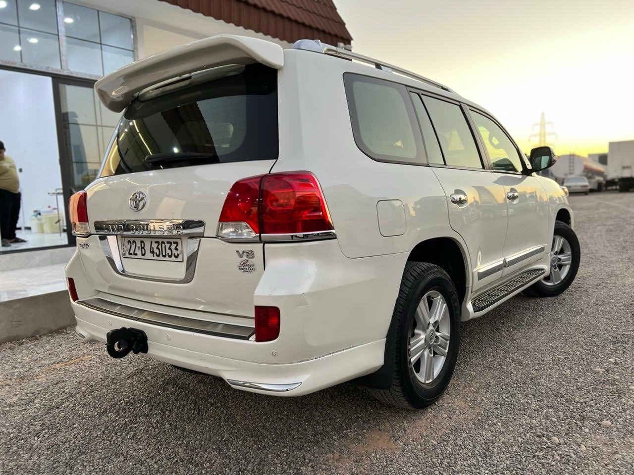 السلام عليكم للبيع
لاندكروز 2014 

ابيض فول 

فتحه سقف
بصمه
بصمه ابواب
8 ايرباك
جلد
كشن كهرباء
مابیها ظرر 
ثلاجة
زراكات
ماشيه ١٤٧ الف حقيقي شرط الفحص
مري شفط
تحكم ستيرن
شاشه كبيره
كامره خلفيه

محرك ٨ سلندر شرط بلاد 

كير ومحرك وصدر وتايرات وتبريد كله 100/100

رقم أربيل  سنوي جديد، تحويل مباشر
السعر 390
العنوان : اربيل

***********
