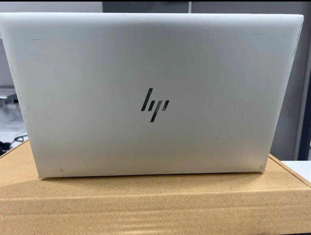 Ryzen 7 PRO 4750U – RAM 16GB – SSD 256GB – شاشة 14 FHD
◆ المواصفات الأساسية

⚙️ المعالج: AMD Ryzen 7 PRO 4750U

8 أنوية / 16 خيط

سرعة من 1.7GHz وتصل إلى 4.1GHz

🎮 كرت الشاشة: Radeon Graphics (مدمج)

💾 الرام: 16GB DDR4

⚡ التخزين: 256GB NVMe

🖥️ الشاشة: 14 إنش FHD IPS

⚖️ الوزن: تقريبًا 1.25 كغم (خفيف جدًا)

🔋 بطارية: 53Wh

منافذ: USB-C ×2، USB-A، HDMI، واي فاي 6

جهاز أعمال احترافي من فئة Business (EliteBook). �

◆ كامل الملحقات 

السعر: 500 الف دينار


**إذا كنت صاحب هذا الإعلان وتريد حذفه لأي سبب، رجاءا أرسل رسالة إلى الدعم الفني**