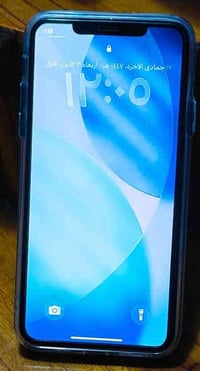 ايفون 11 برو ماكس جهاز نضافه 99%  بطاريه 87 وذاكرة 64 جهاز بدون تبديل ...