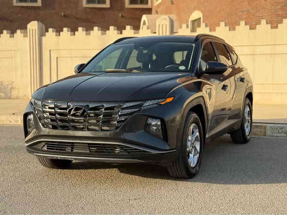 هونداي توسان SEL   2023 حادثها سرقة صبغ جاملغ وبنيد
حجم المحرك : 2.5L
‏ايرباك سليم  

المواصفات : SEL

السعر 182

بصمة وتشغيل عن بعد دخول ذكي
شاشة كبيرة تدعم CarPlay 
كاميرا
هاند بريك بصمة

كشن كهربائي تدفئة استيرن وكشنات
اوتو هولد  اوتو ستارت اوتو ستوب
 نظام النقطة العمياء Blind Spot Monitoring
توقيف جزئياً أو يبطئ السيارة تلقائياً عند وجود سيارة في النقطة العمياء أثناء الدخول إلى الشارع العام بشكل خاطئ 
تحذير الخروج عن المسار + المحافظة على المسار Lane Keeping Assist 
رادار امامي (تحديد مسار)
‏‎رادار جانبي (نقاط عمياء)
‏‎رادار خلفي (التحذير من الاصطدام)
‏‎حساسات خلفي 

شحن لاسلكي للموبايل
صندوق كهربائي 
مانع انزلاق+ABS
نظام قيادة :    ECO-NORMAL-SPORT-SMART-SNOW

تحكم استيرن 

تبريد لمس
تبريد مركزي
لايتات ليد عدسه زينون بلادي

بكلايتات LED بلادي

السعر 182

‭0751 761 4275‬ ‬ واتساب 

‭0751 135 2870‬

***********

*********** واتساب
