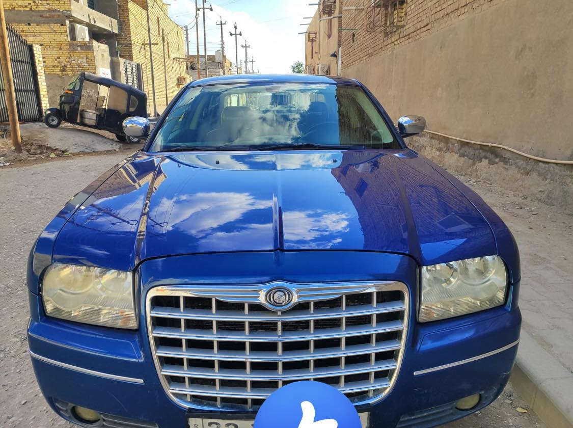 اوبامه 2010  اصل 
حاويه متؤمه 
بيها كصه 
سعرها 53
مكانها ميسان 
***********
السياره كلش جديده وجاهزه
