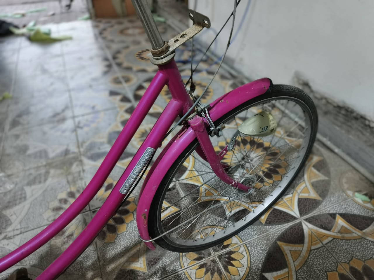 سلام عليكم بيسكل باله للبيع حجم 26كل عيب مابي شرط كير حساس شراي خاص سعر ٧٥بي مجال بيسكل نضافه١٠٠٪


**إذا كنت صاحب هذا الإعلان وتريد حذفه لأي سبب، رجاءا أرسل رسالة إلى الدعم الفني**