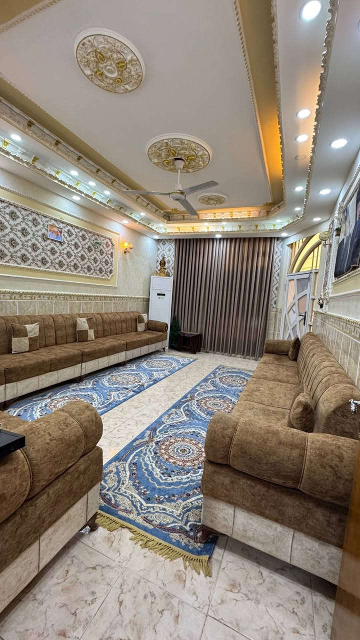 بيت للبيع منطقة الكارضيه البيضاء مساحة 200
***********
