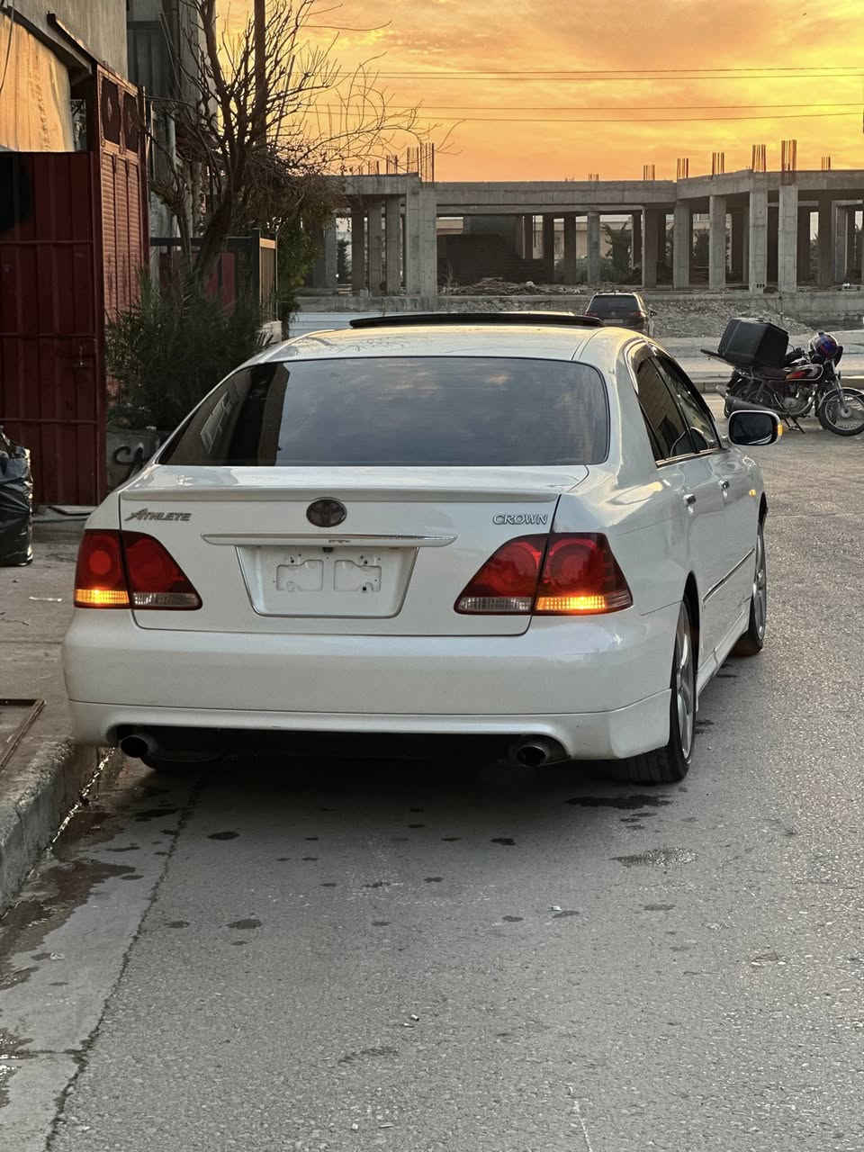 ماشاءلڵە لە ماڵی هەموو لایک
شاهینە 180 بە گەورە
بڕاوە
فول مواسەفات 
سڵاید 
جڵد هیتەر 
 ئاوێنە ئیشارەت
سپۆڕت تۆمس
بەشەرتی هەمووشتێک 
ناو پاکاتی
نرخ 58 کەمێک مەجال
*********** 
شوێن حاجیاوا ڕانیە
