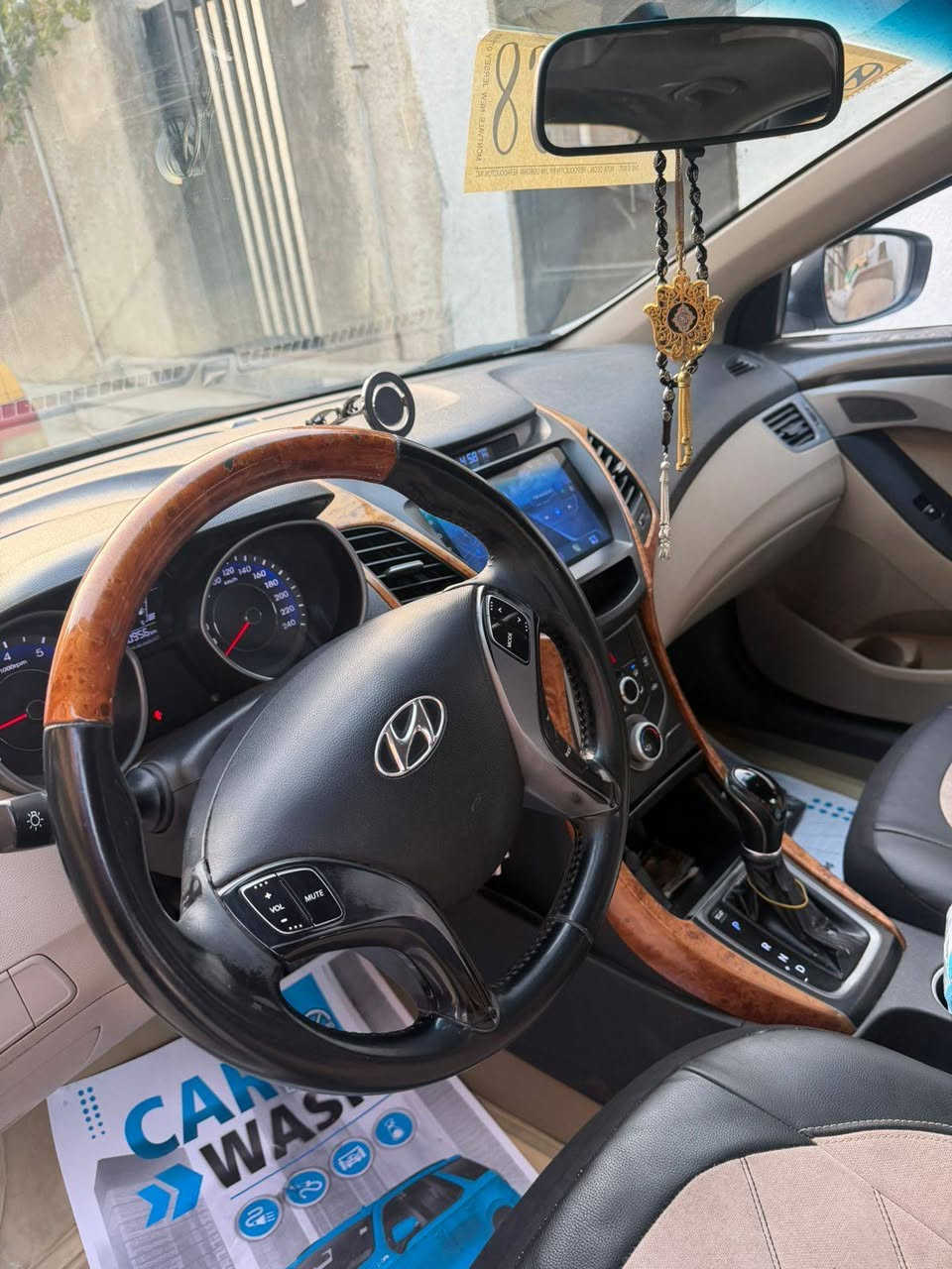 السلام عليكم النترا ٢٠١٦ خليجي السياره كفاله عامه  رقم بغداد تحويل مباشر فول ما عدا البصمه المحرك مفتوح 
السعر 125 وبيه مجال موبايل 📱 ***********
