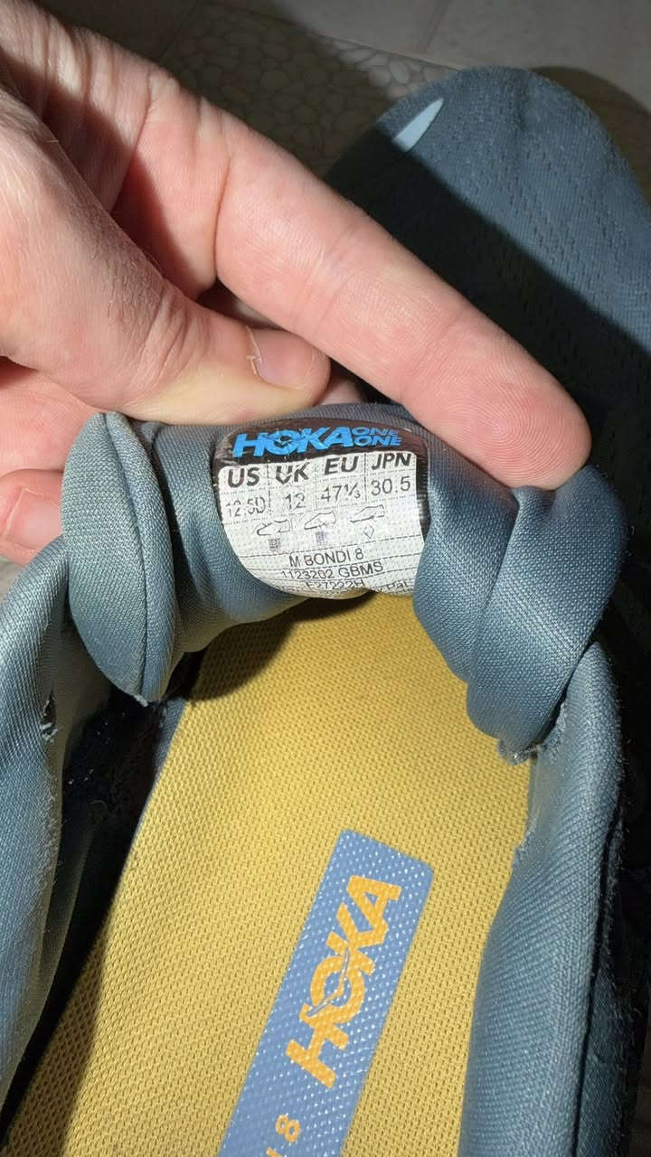 حذاء هوكا بوندي 8 (أصلي) 👟
• القياس: 47
• الحالة: مستخدم قليل وبحالة الجديد (نظيف جداً)
• السعر: 75 ألف دينار
• المكان: السليمانية (يوجد توصيل)


**إذا كنت صاحب هذا الإعلان وتريد حذفه لأي سبب، رجاءا أرسل رسالة إلى الدعم الفني**
