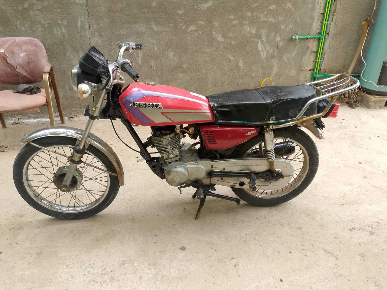 سلام وعليكم للبيع او مراوس درجه 4 كير  ..كلك  دراجه كله شغاله كهربائيات شاير لايت بك لايت كله شغال  السعر 275وبيه مجال قليل  مكان كربلاء طريق الحسينيه الكنطره البيظاء. ***********

ملاحضه/ اذا مو شراي لا تكسر بل سعره لا تسمع كلام مو حلو
