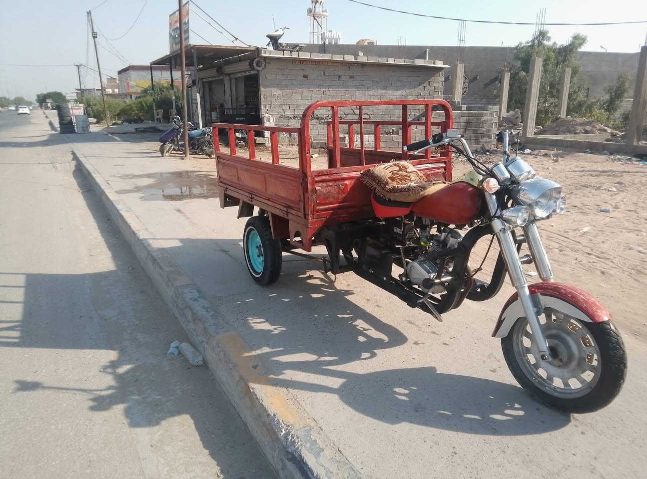 البيع موديل 2009 رقم وسنويه وكاله عامه وراعي موجود تعمير كله جديد كله 25 مكاني نجف سعر  1650 وبيه مجال  رقمي ***********
