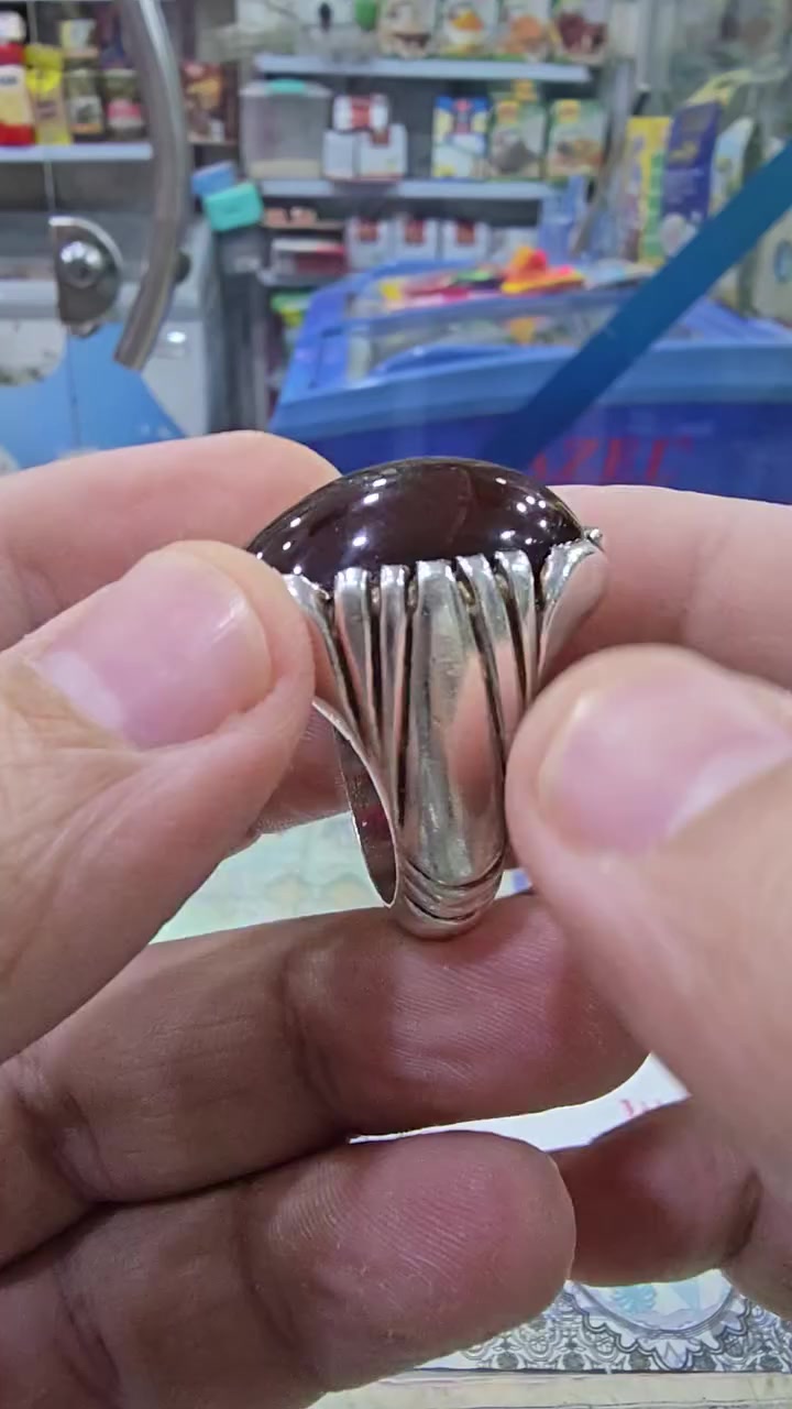 عقيق يماني 🍒 كرزي
صياغه يدوي البحرين لمسات وزن خاتم 💍 ٢٨غرام
قياس لخاتم ٢٢


**إذا كنت صاحب هذا الإعلان وتريد حذفه لأي سبب، رجاءا أرسل رسالة إلى الدعم الفني**