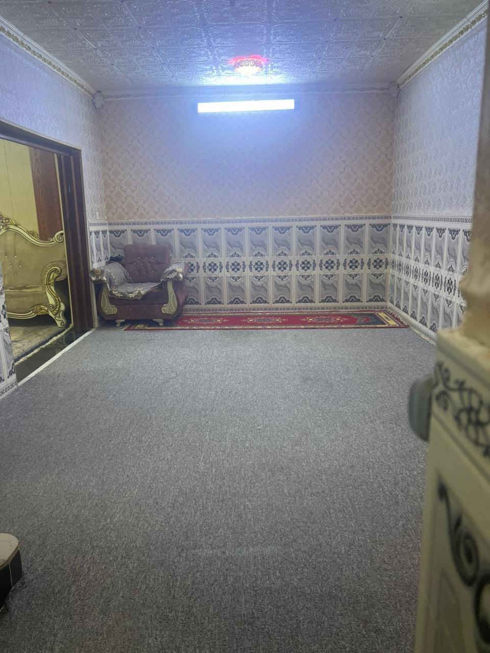 للبيع الموقع نهايه شارع ملجه العلويه اول فرع على ايدك اليسره قرب جامع أهل البيت ع مطلوب مبادره 45مليون التسديد كل شهر200 يحتوي الطابق الارضي على 2غرف واستقبال وصاله وصحيات خارجيه وداخليه ومنور ومطبخ حرفtوساحه وحديقه والطابق الثاني يحتوي على 2غرف نوم وصاله على كبر البيت ودرج وبيتونه وسطح كامل البيت بنهاء2015ومرمم بال2025 للاستفسار الاتصال***********
