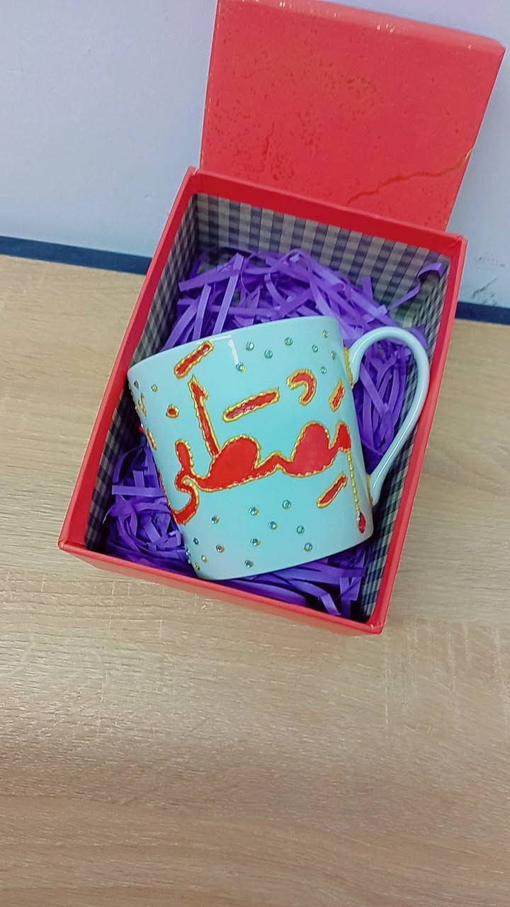 ☕ كواب هاند ميد
رسم يدوي مميز يضيف لمسة جمال لكل كوب.
للطلب أو الاستفسار راسلوني.


**إذا كنت صاحب هذا الإعلان وتريد حذفه لأي سبب، رجاءا أرسل رسالة إلى الدعم الفني**