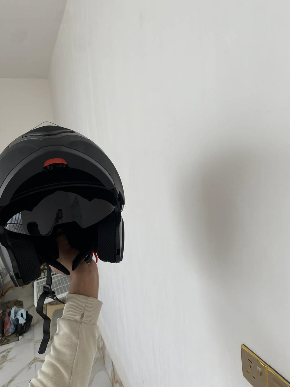 السلام عليكم بيع مستعجل
خوذه DFG لون مميز اسود طافي

جديده غير مستعمله عضم عاج جداً قويه ويوجد فيها فتحات تهويه 

فك قلاب دبل جامه شفافه وداخليه مضلله 

مكاني الرمادي قرب جسر فلسطين 

السعر 40وبيها مجال بسيط

للأستفسار خاص متواجد 24ساعه


**إذا كنت صاحب هذا الإعلان وتريد حذفه لأي سبب، رجاءا أرسل رسالة إلى الدعم الفني**