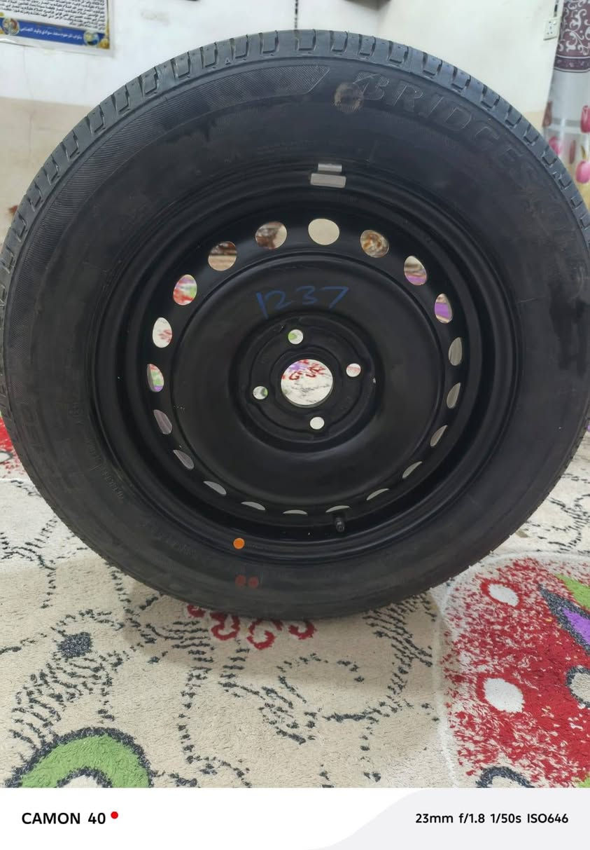 سلام عليكم تاير واحد لبيع جديد 65وبي مجال الي يريد يدخل خاص


**إذا كنت صاحب هذا الإعلان وتريد حذفه لأي سبب، رجاءا أرسل رسالة إلى الدعم الفني**