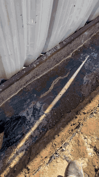 عمل الصطوح ومنع تسريب الماء على الشقق والجوينات الخارجيه للتواصل يوجد واتس ***********
