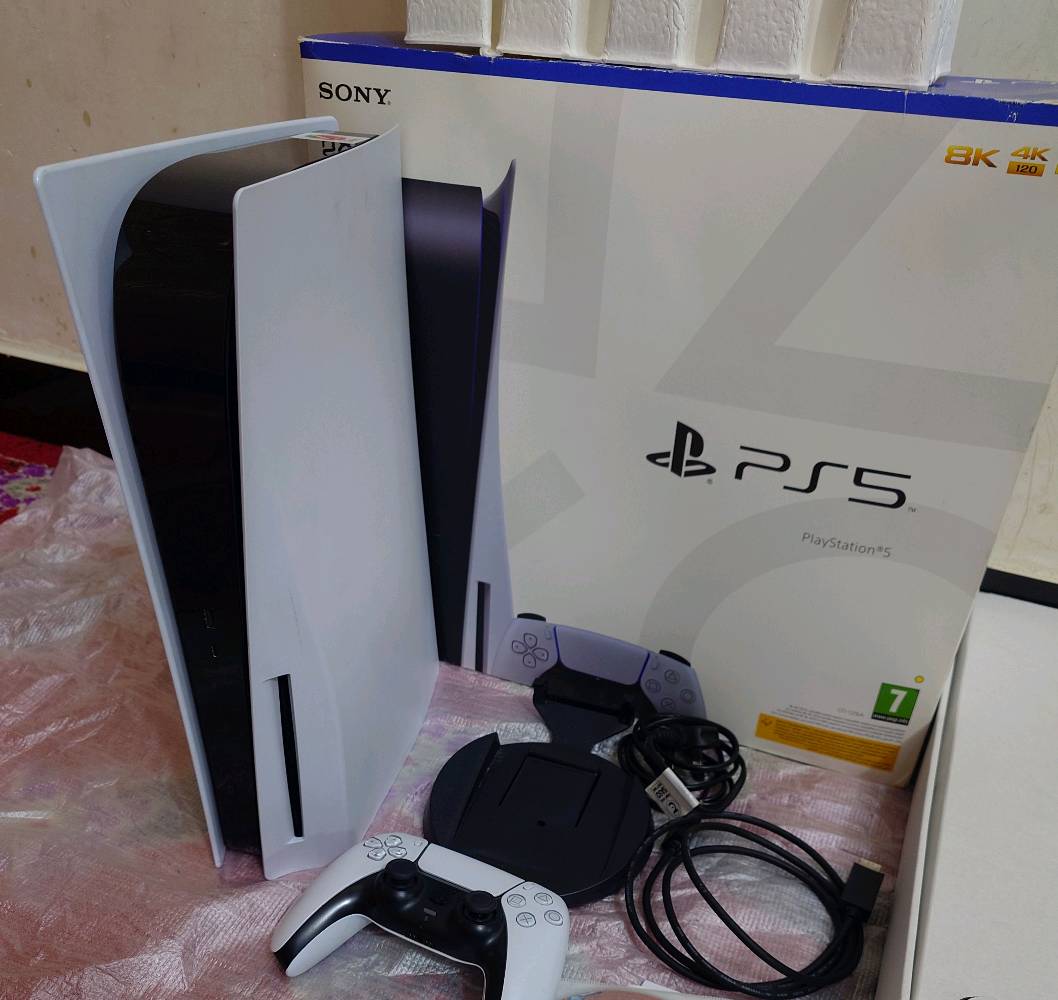 بلي 5 فات اوربي النظافة 100 من 100 شرط اخو جديد  وكافة ملحقاته وكيبلاته للبيع السعر 600 مجال جدا بسيط عنواني بغداد اي استفسار عالرقم ***********